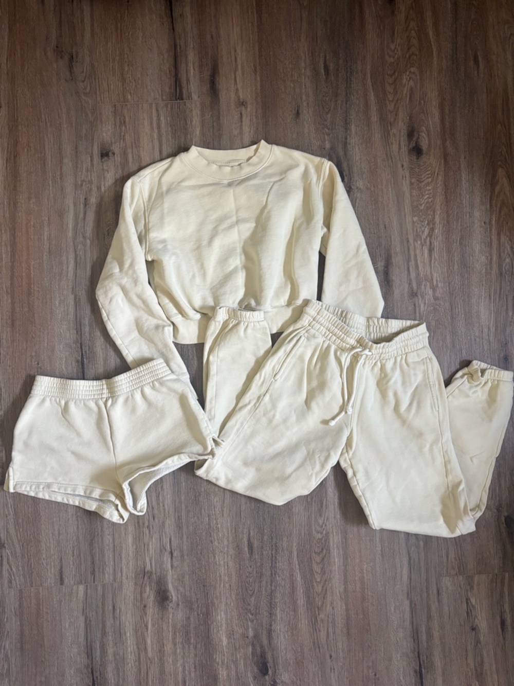 Aritzia/TNA Cozy Three-Piece Lounge Set in Butter Yellow